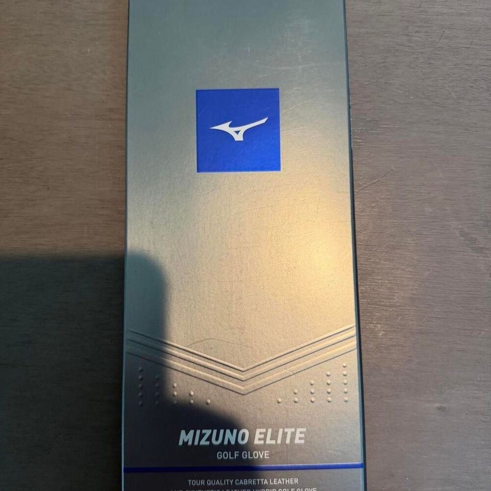 Mizuno White Golf Glove Medium Right Hand